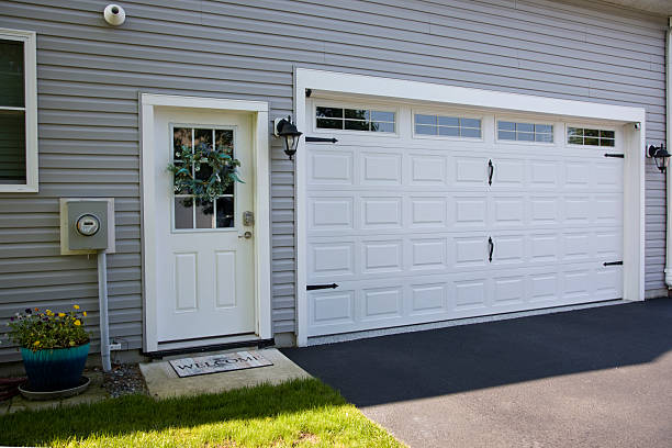 24/7 Emergency Garage Door Panel Replacement experts in South Weber, UT